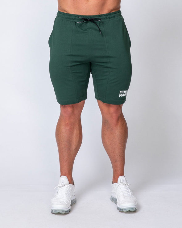 ULTIMATE TAPERED FIT SHORTS - JADE GREEN